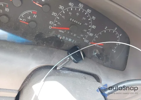 2000 Ford Excursion Limited from USA, damaged, VIN 1FMNU43S5YEB26119